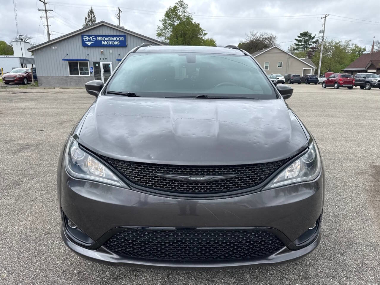 Used 2018 Chrysler Pacifica Touring-L Plus FWD image 8