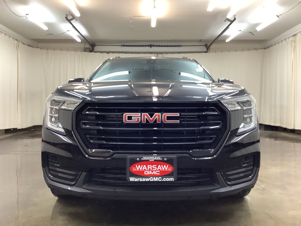 Used 2022 GMC Terrain SLE w/ Driver Convenience Package FWD image 11