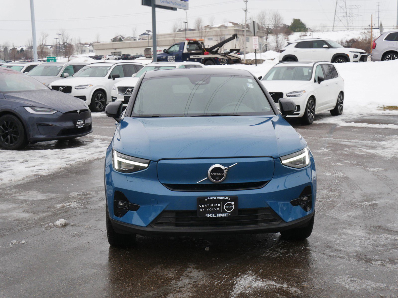 Used 2022 Volvo C40 P8 Recharge Ultimate image 2