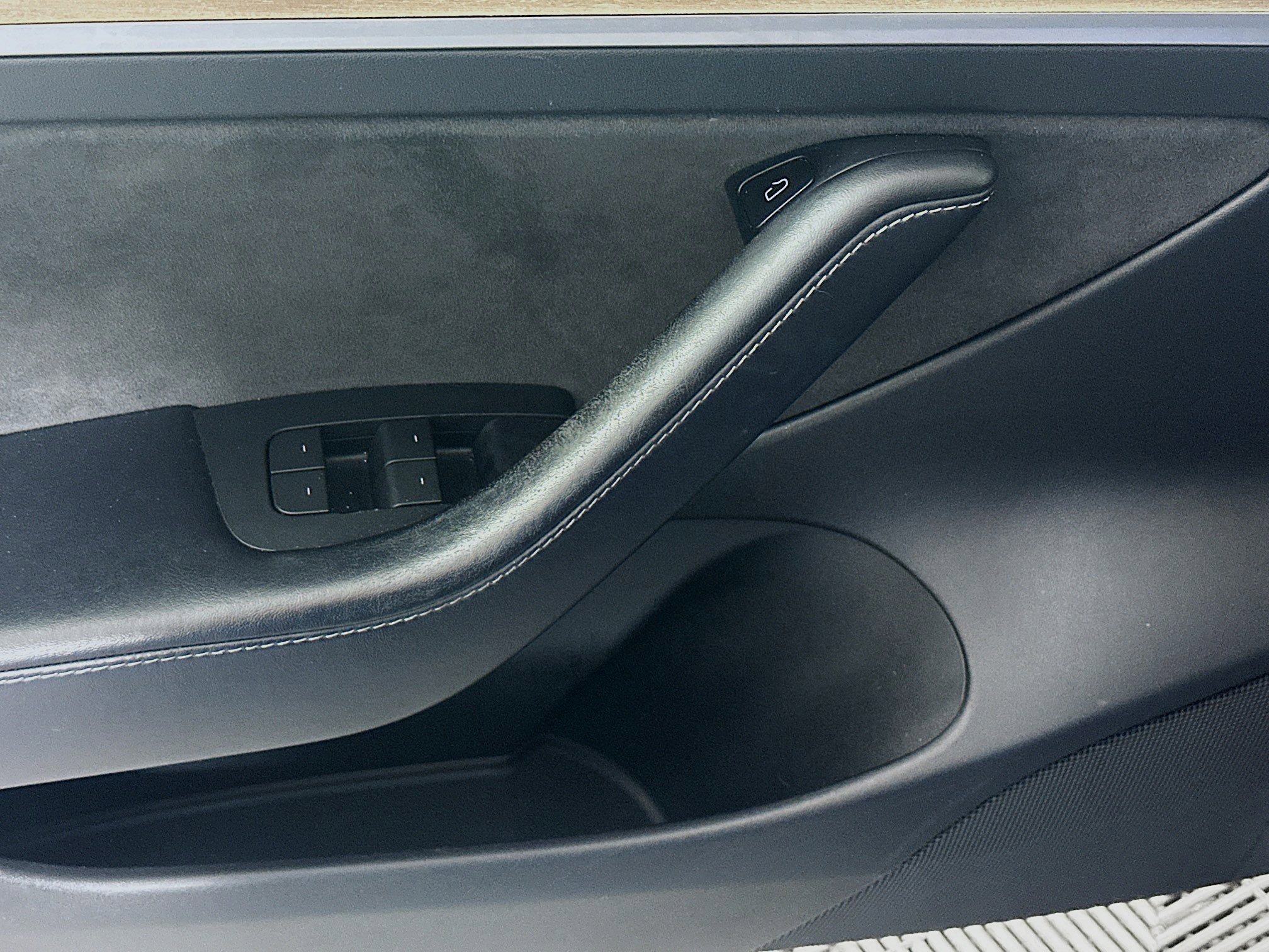 Used 2022 Tesla Model 3 Standard Range Plus image 15