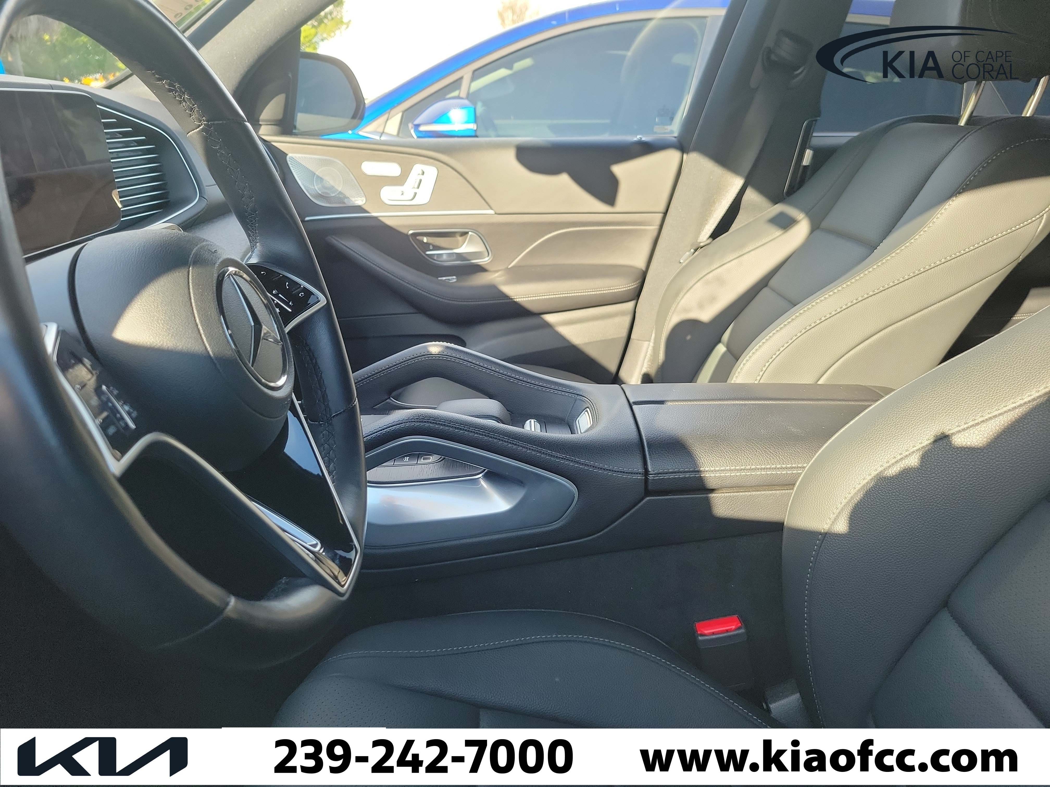Used 2025 Mercedes-Benz GLS 450 4MATIC image 9