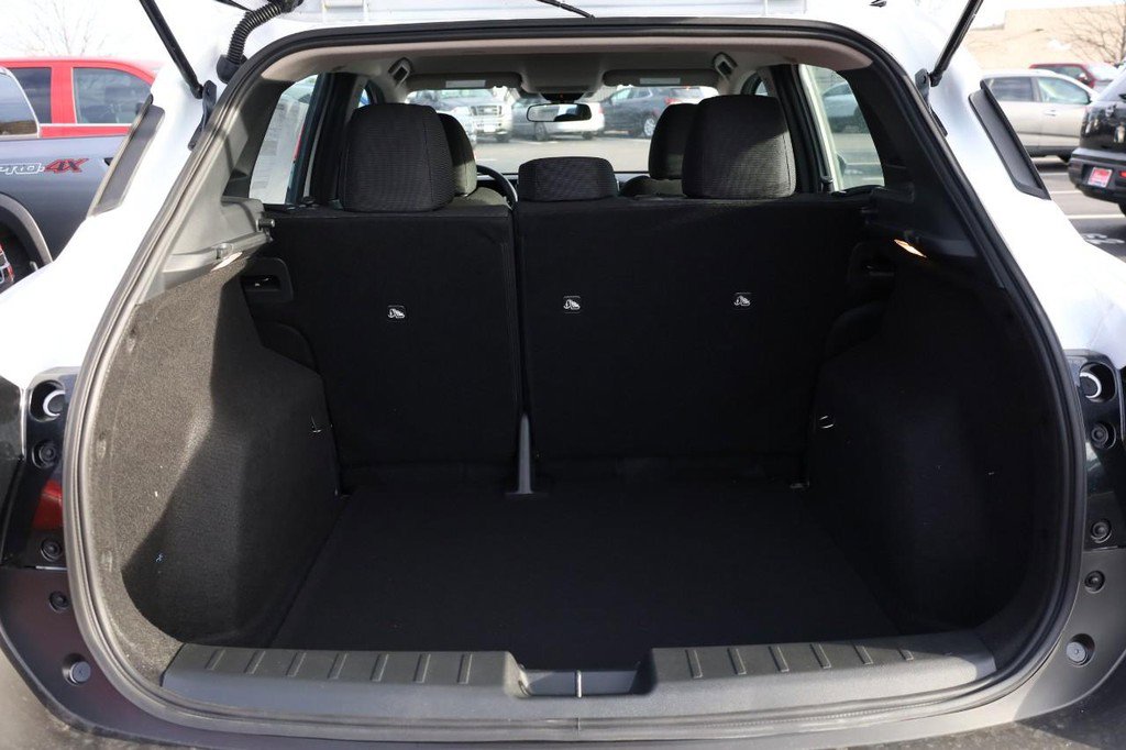 New 2026 Nissan Kicks S image 7