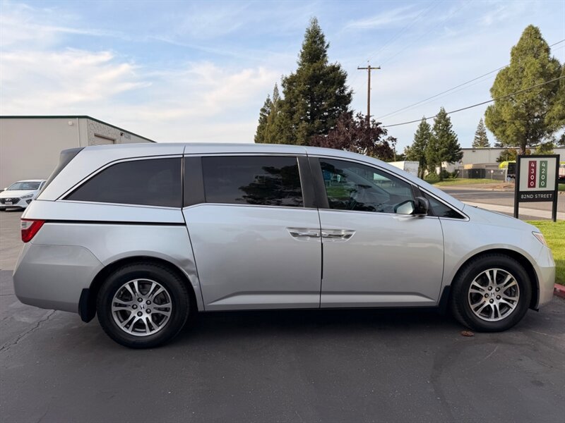 Used 2011 Honda Odyssey EX image 22