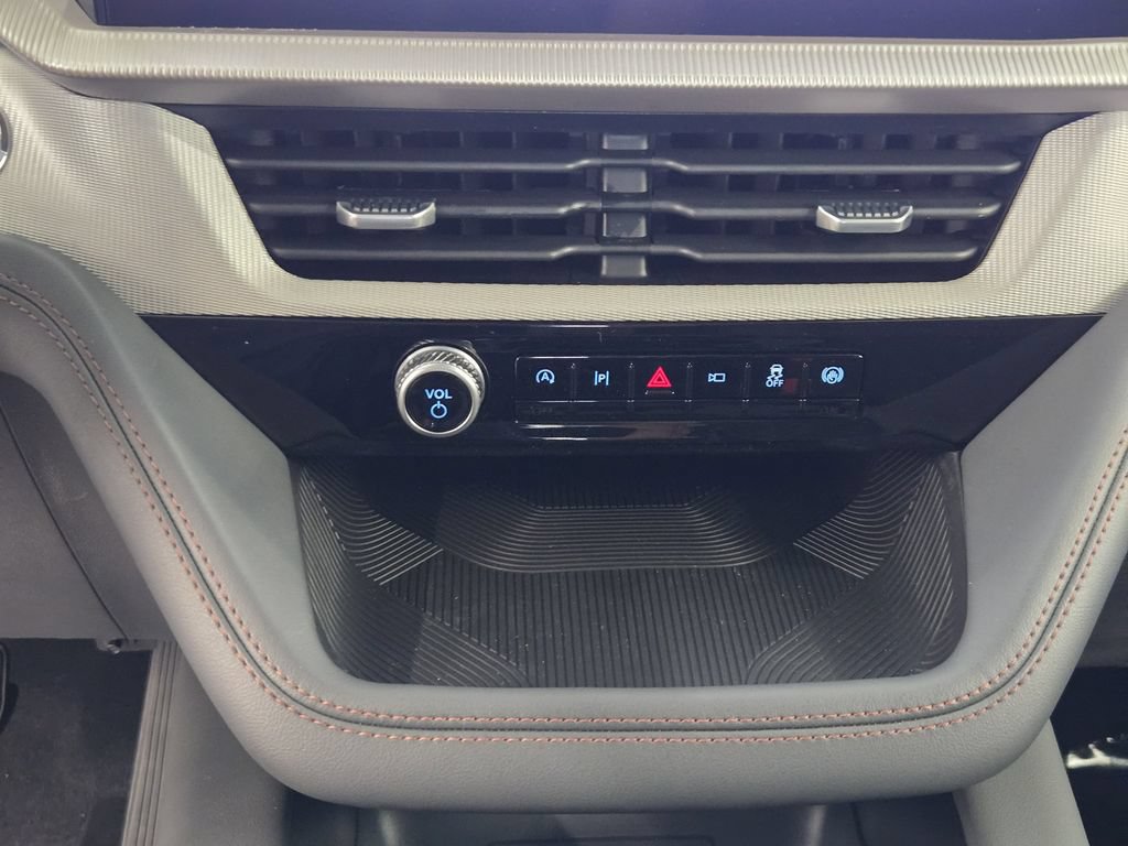 New 2026 Ford Explorer Active RWD image 19