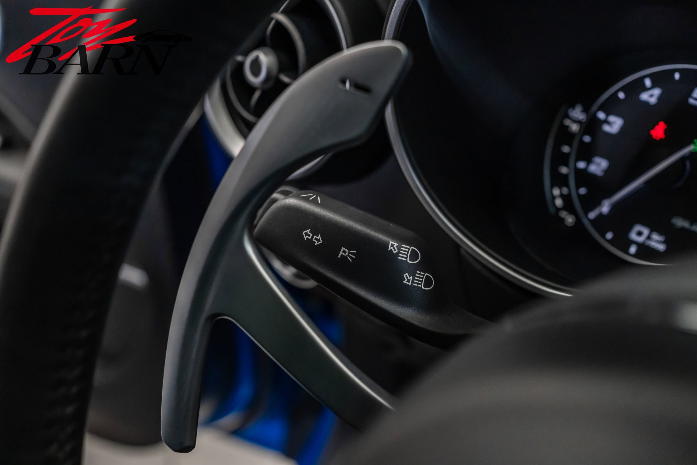 Used 2022 Alfa Romeo Stelvio Quadrifoglio image 37