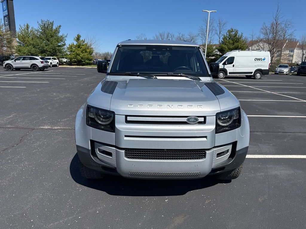 Used 2020 Land Rover Defender 110 SE image 2