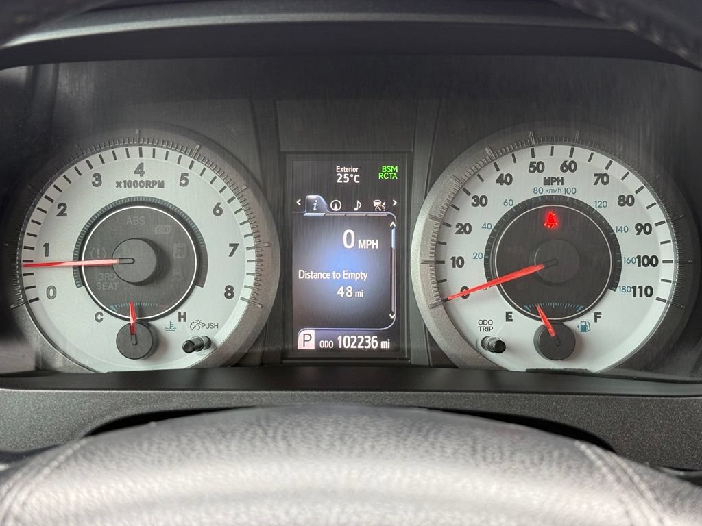 Used 2020 Toyota Sienna SE Premium w/ Nightshade Edition FWD image 37