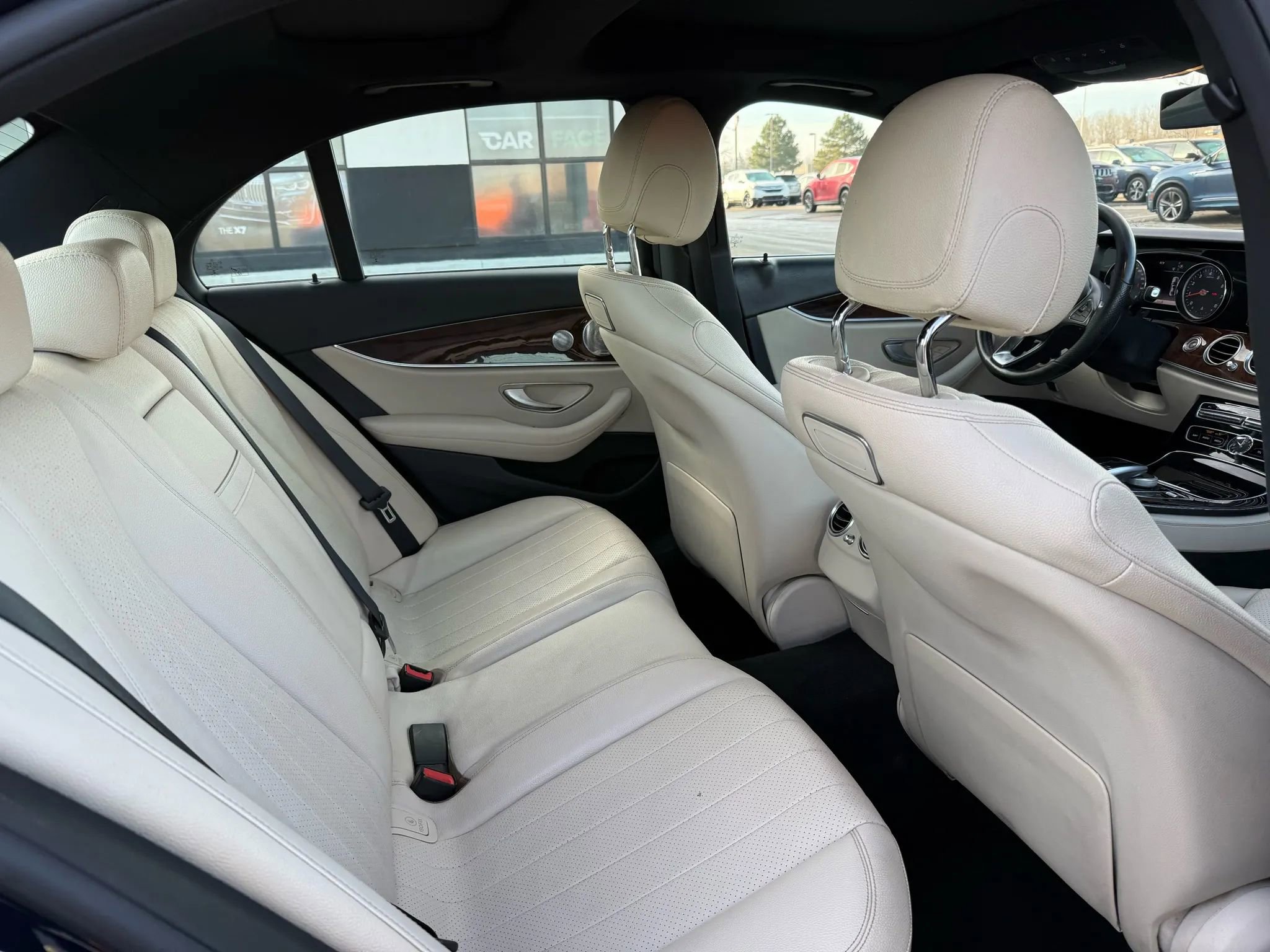 Used 2018 Mercedes-Benz E 300 4MATIC image 23