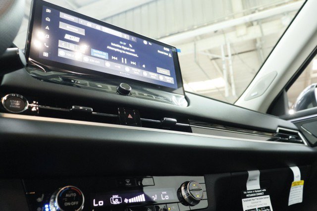 New 2026 Mitsubishi Outlander SEL FWD image 12