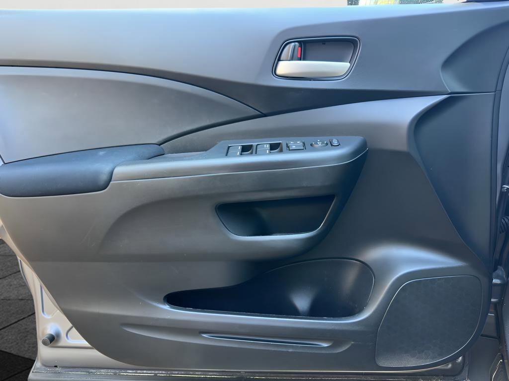 Used 2015 Honda CR-V LX image 12