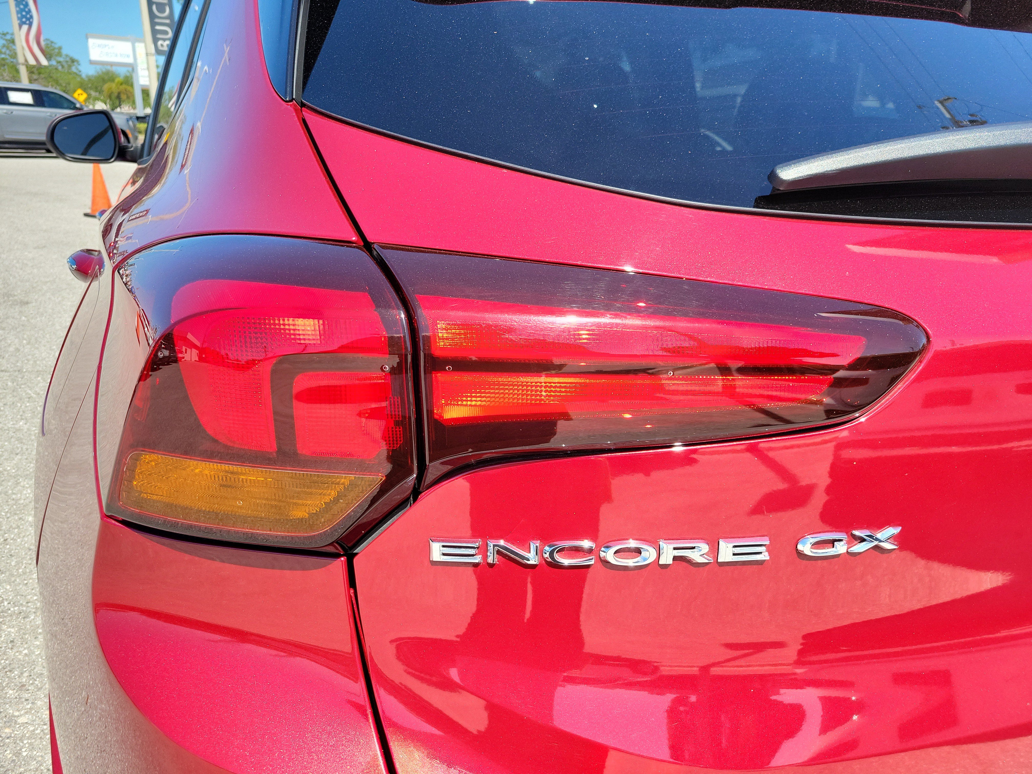 Certified 2020 Buick Encore GX Select w/ Sport Touring Package FWD image 10