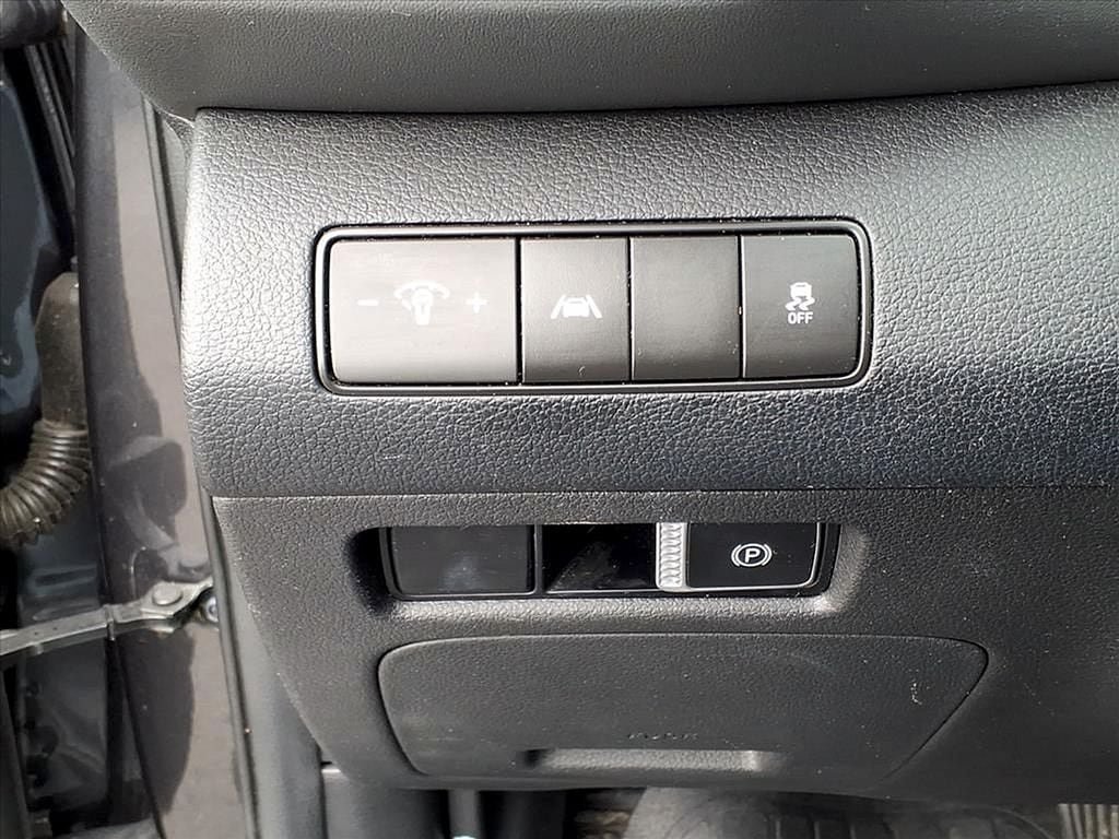 Used 2022 Hyundai Santa Fe SEL FWD image 15