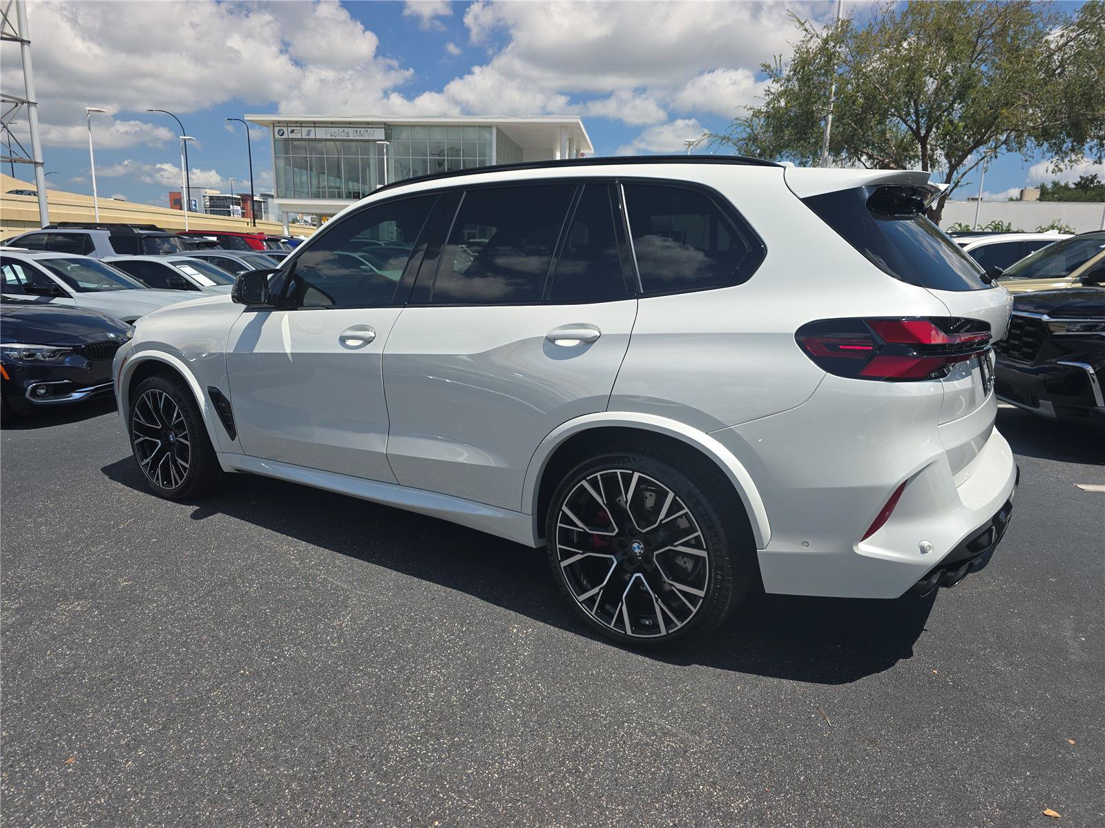 Used 2025 BMW X5 M Competition w/ Executive Package AWD/4WD image 6