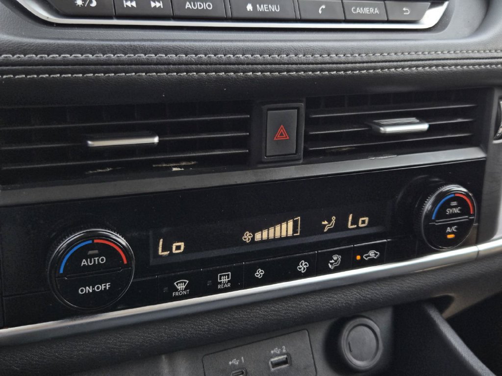Certified 2023 Nissan Rogue SV FWD image 21