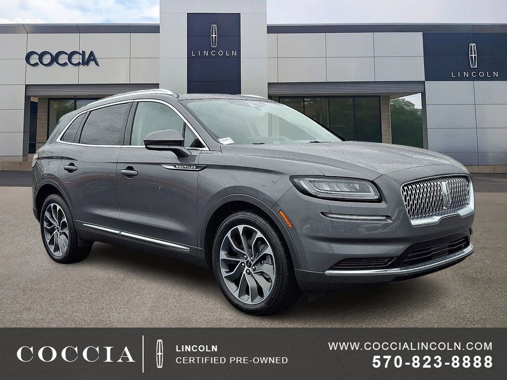 Used 2022 Lincoln Nautilus Reserve image 3