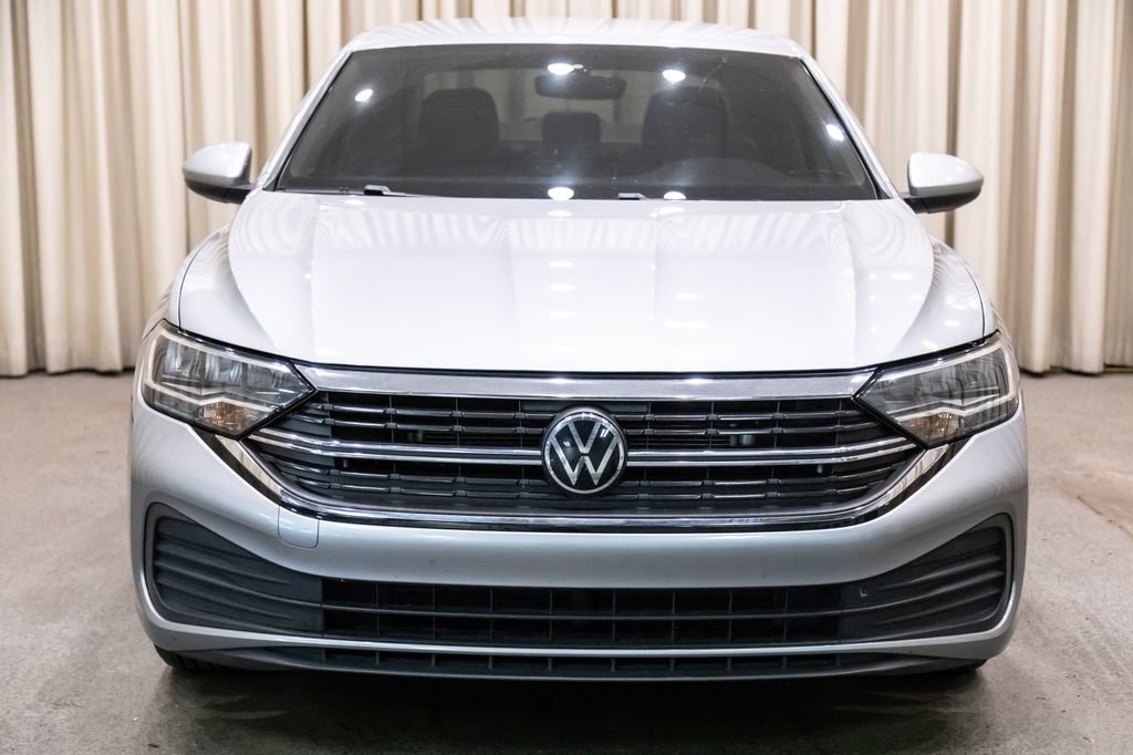 Used 2023 Volkswagen Jetta S FWD image 3