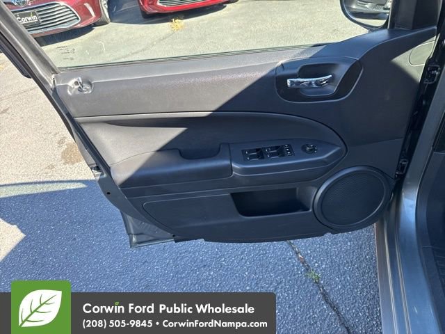 Used 2011 Dodge Caliber Mainstreet image 12