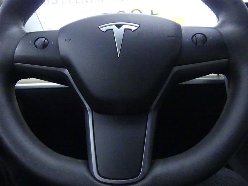 Used 2022 Tesla Model 3 image 16