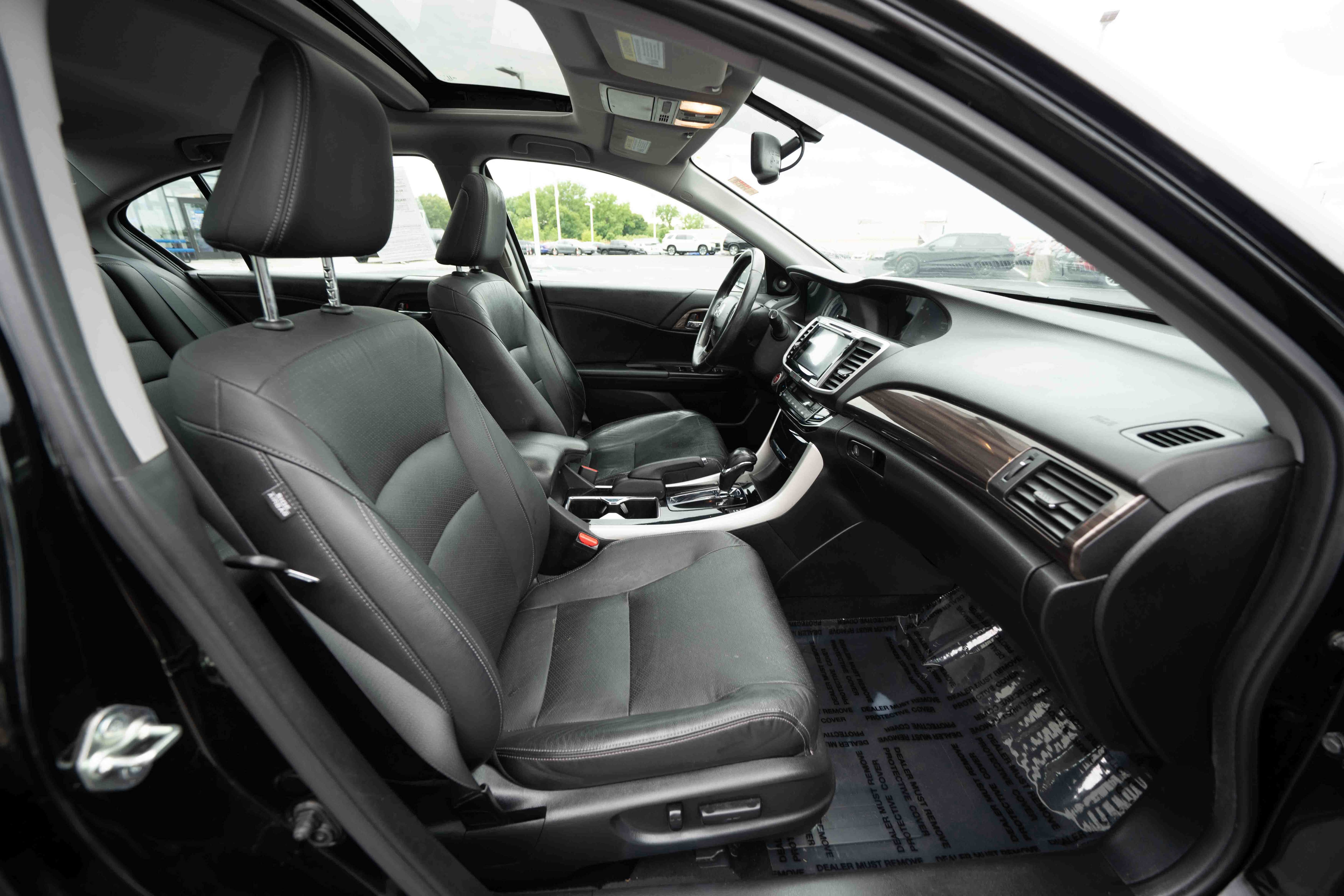 Used 2016 Honda Accord EX-L image 26