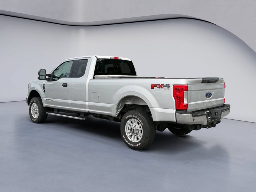 Used 2019 Ford F350 XLT w/ XLT Value Package AWD/4WD image 3
