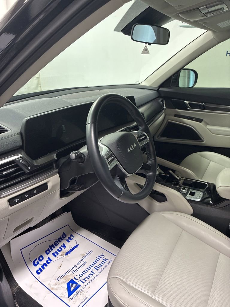 Used 2024 Kia Telluride S w/ S Sunroof Package image 12