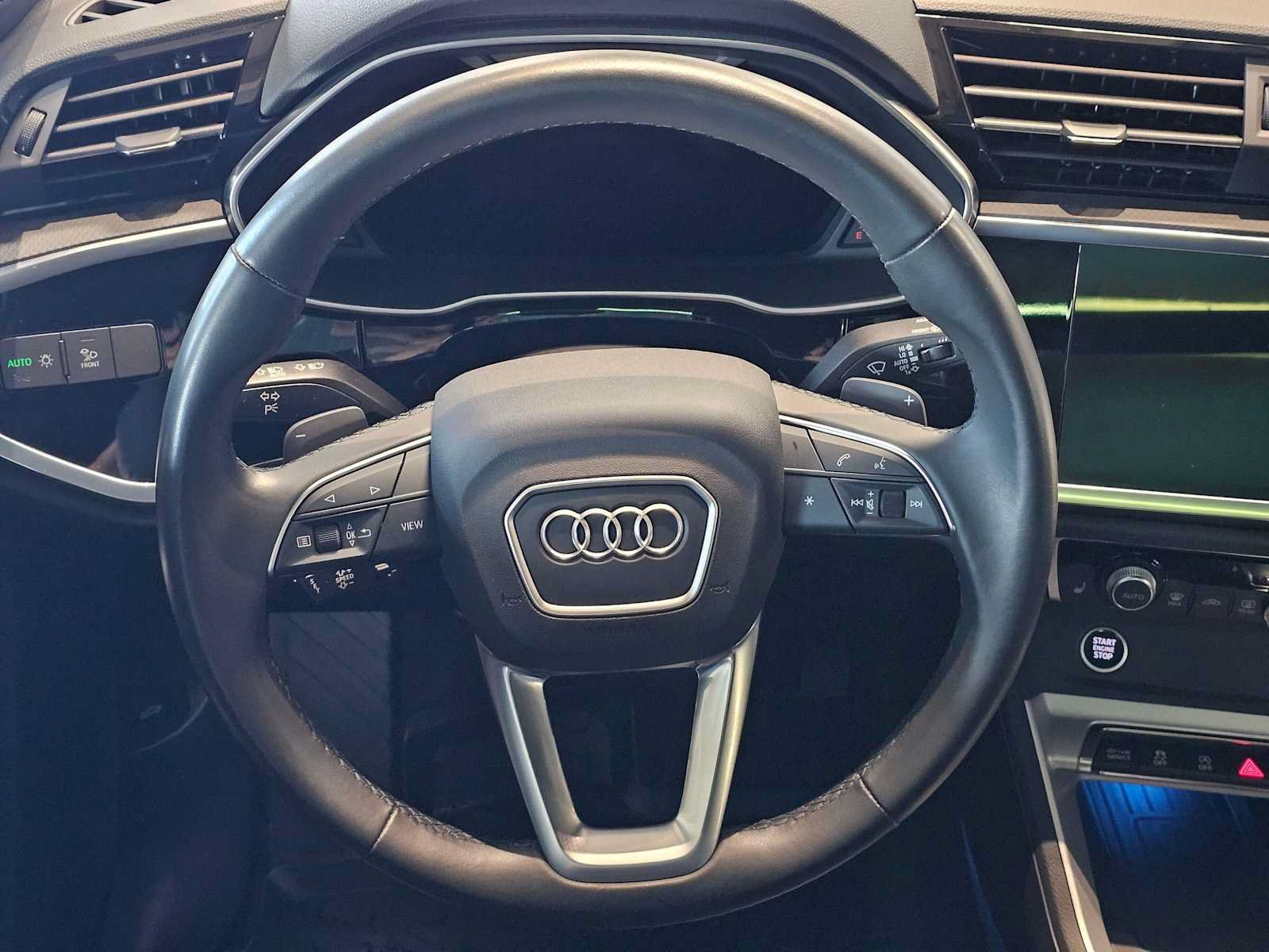 Used 2023 Audi Q3 2.0T Premium Plus w/ Premium Plus Package AWD/4WD image 21