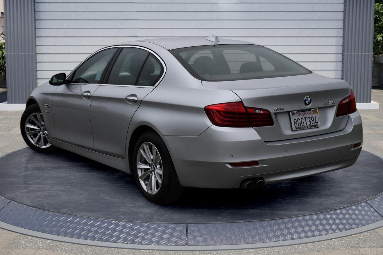 Used 2014 BMW 528i xDrive Sedan image 4