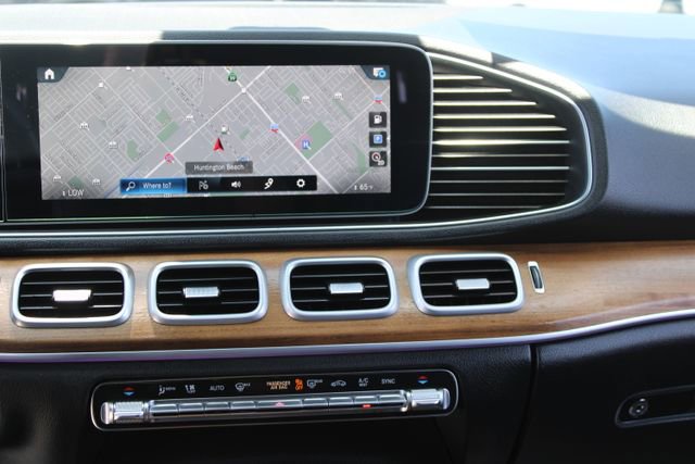 Used 2023 Mercedes-Benz GLE 450 4MATIC w/ AMG Line Exterior image 18