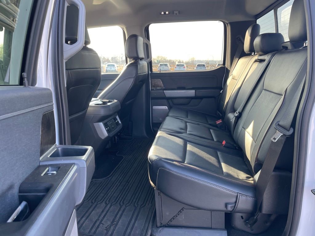 Used 2024 Ford F350 Lariat image 24