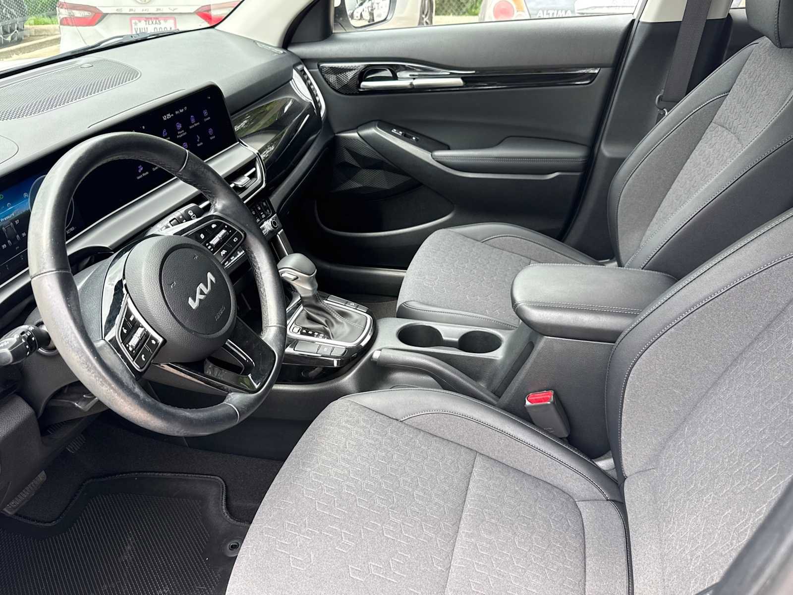 Used 2024 Kia Seltos S image 9