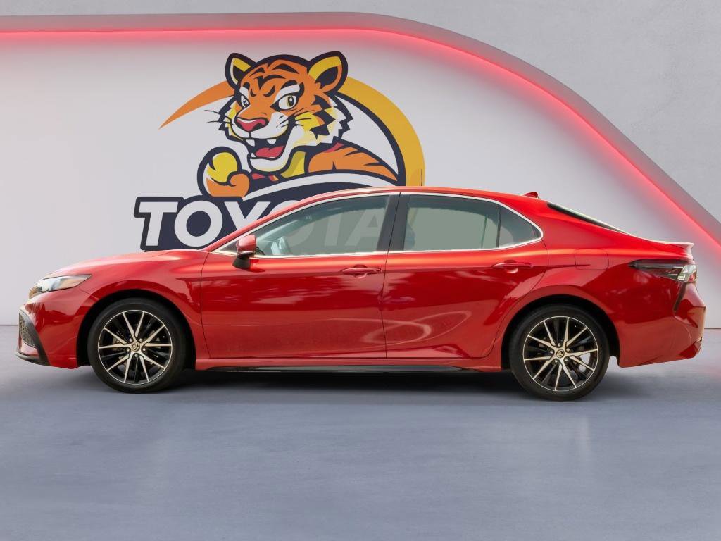 Used 2022 Toyota Camry SE w/ Convenience Package FWD image 8