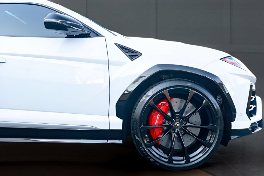 Used 2023 Lamborghini Urus S AWD/4WD image 16