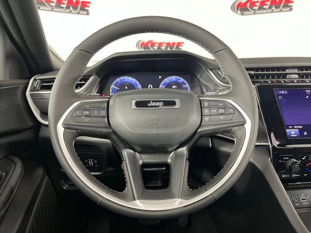 New 2025 Jeep Grand Cherokee Laredo image 14