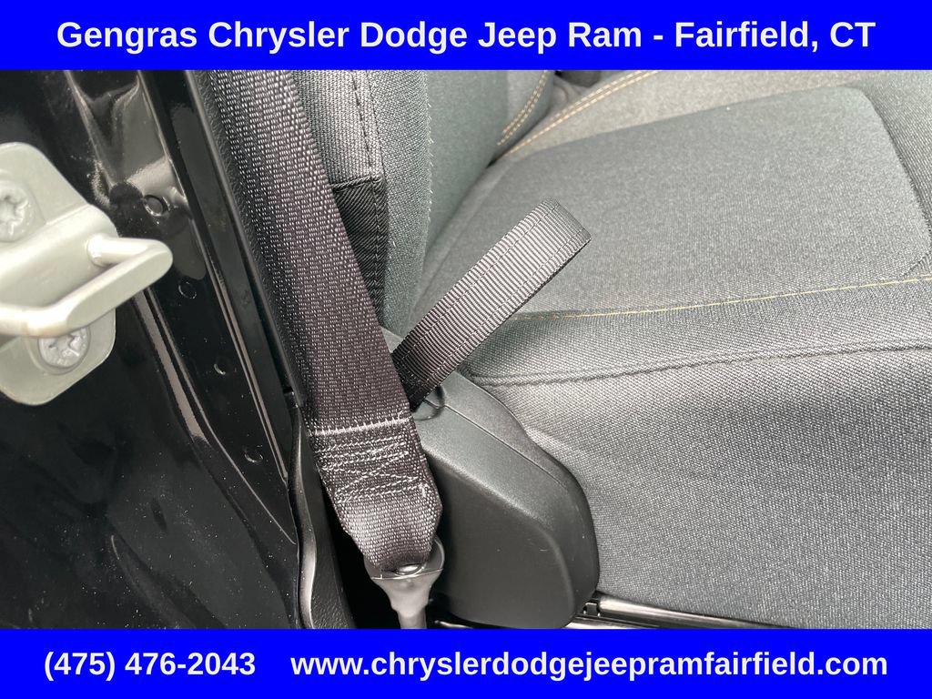 Used 2024 Jeep Wrangler Unlimited AWD/4WD image 22