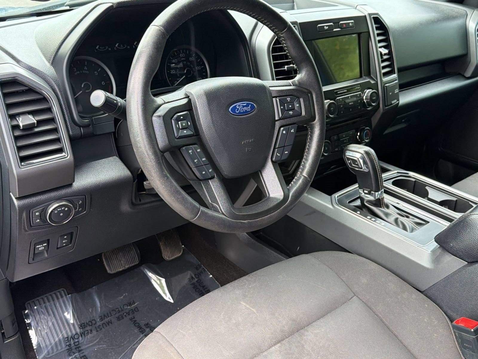 Used 2018 Ford F150 XLT w/ Equipment Group 302A Luxury AWD/4WD image 4