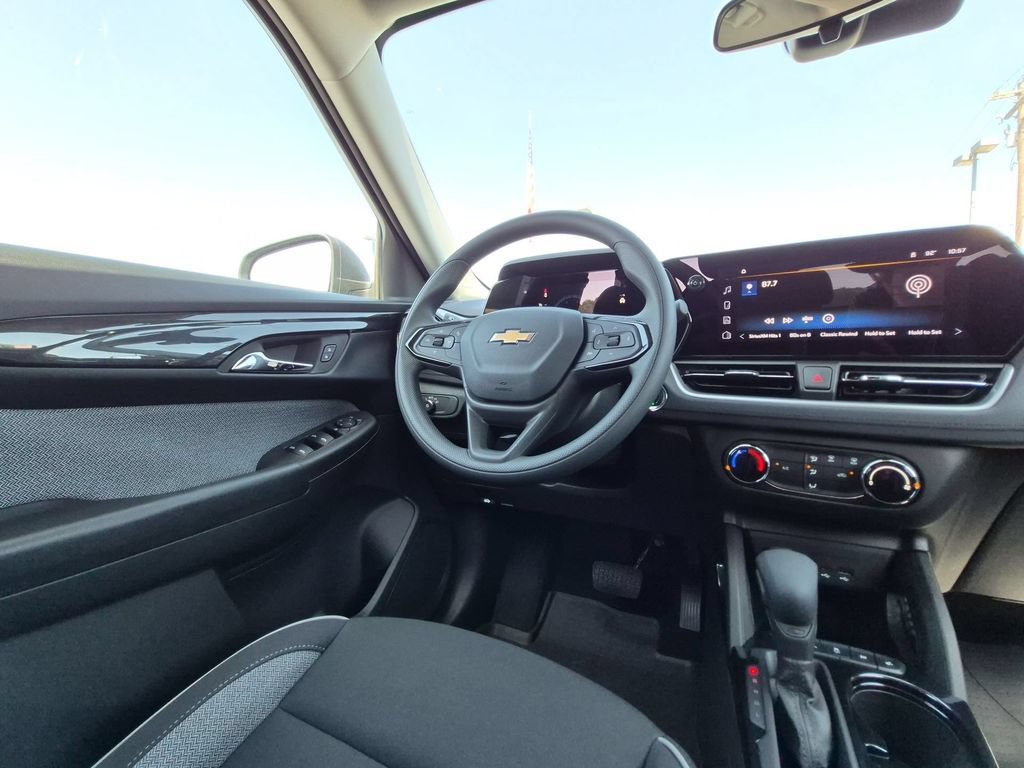 New 2026 Chevrolet TrailBlazer LS w/ LS Convenience Package FWD image 8