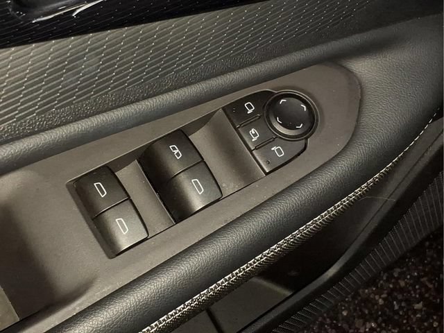Used 2024 Chevrolet Blazer EV LT AWD/4WD image 16