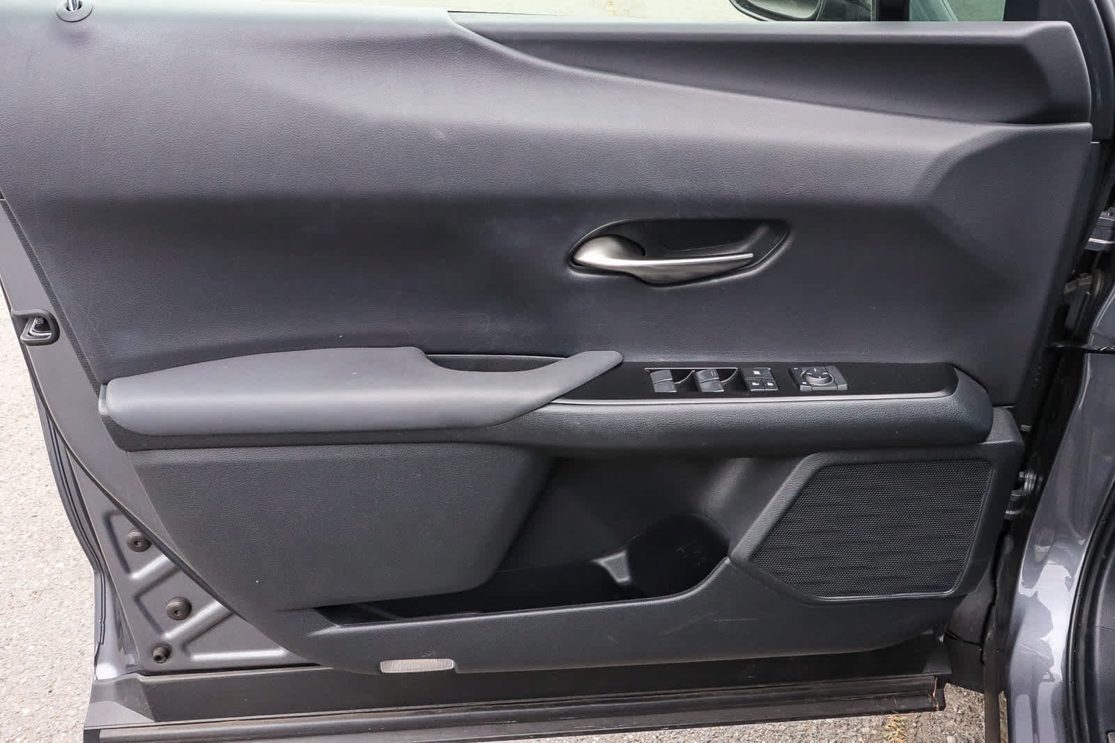 Used 2020 Lexus UX 250h w/ Premium Package AWD/4WD image 33