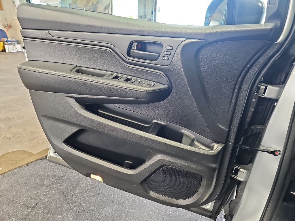 Used 2025 Honda Odyssey EX-L image 28