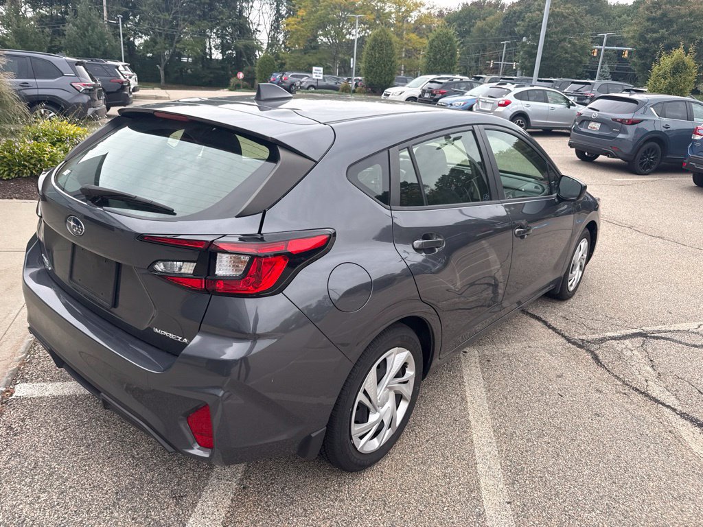 Used 2024 Subaru Impreza 2.0i AWD/4WD image 2