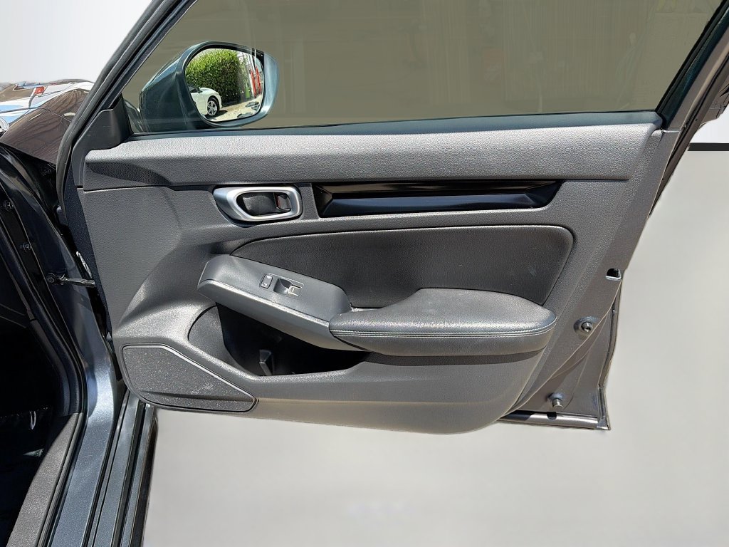 Certified 2024 Honda Civic EX-L image 32