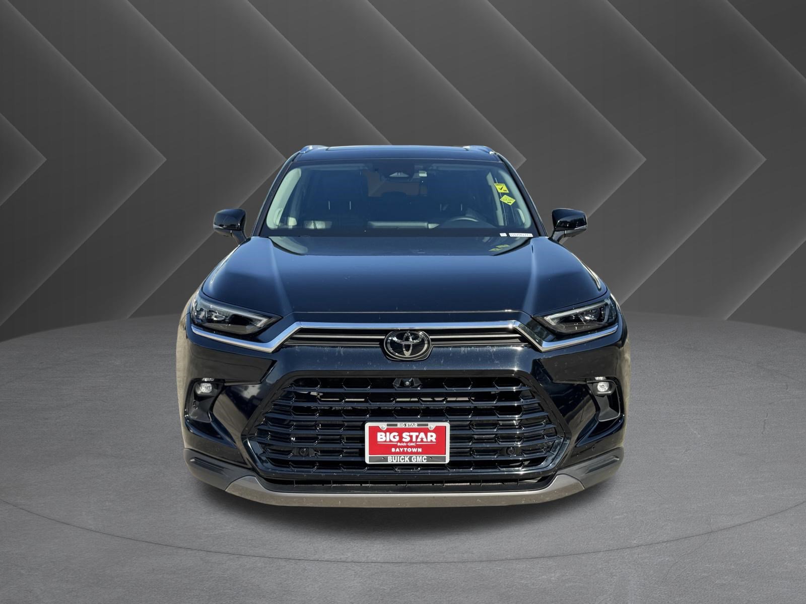 Used 2025 Toyota Grand Highlander FWD image 3