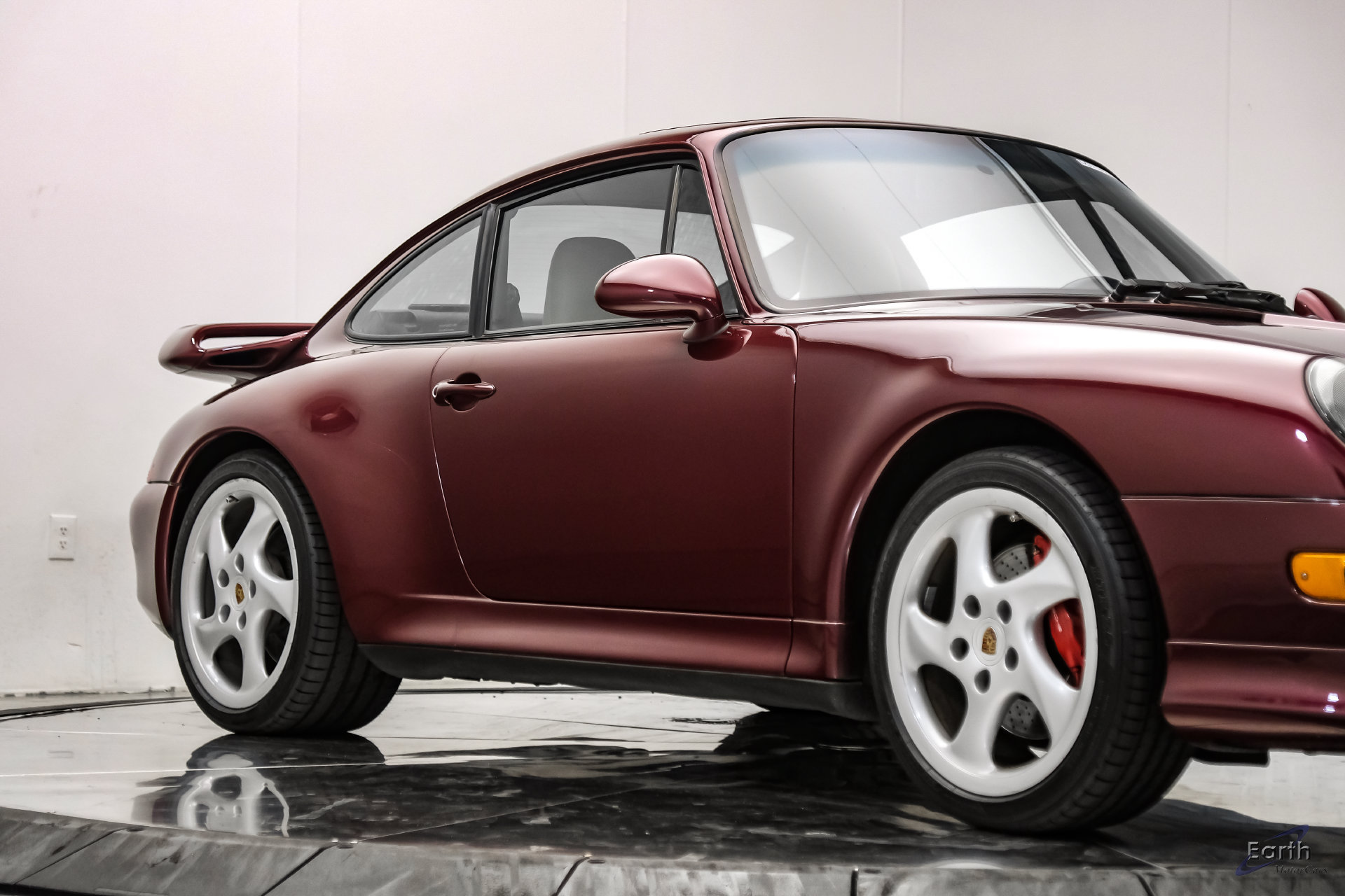 Used 1997 Porsche 911 Carrera 4S AWD/4WD image 30