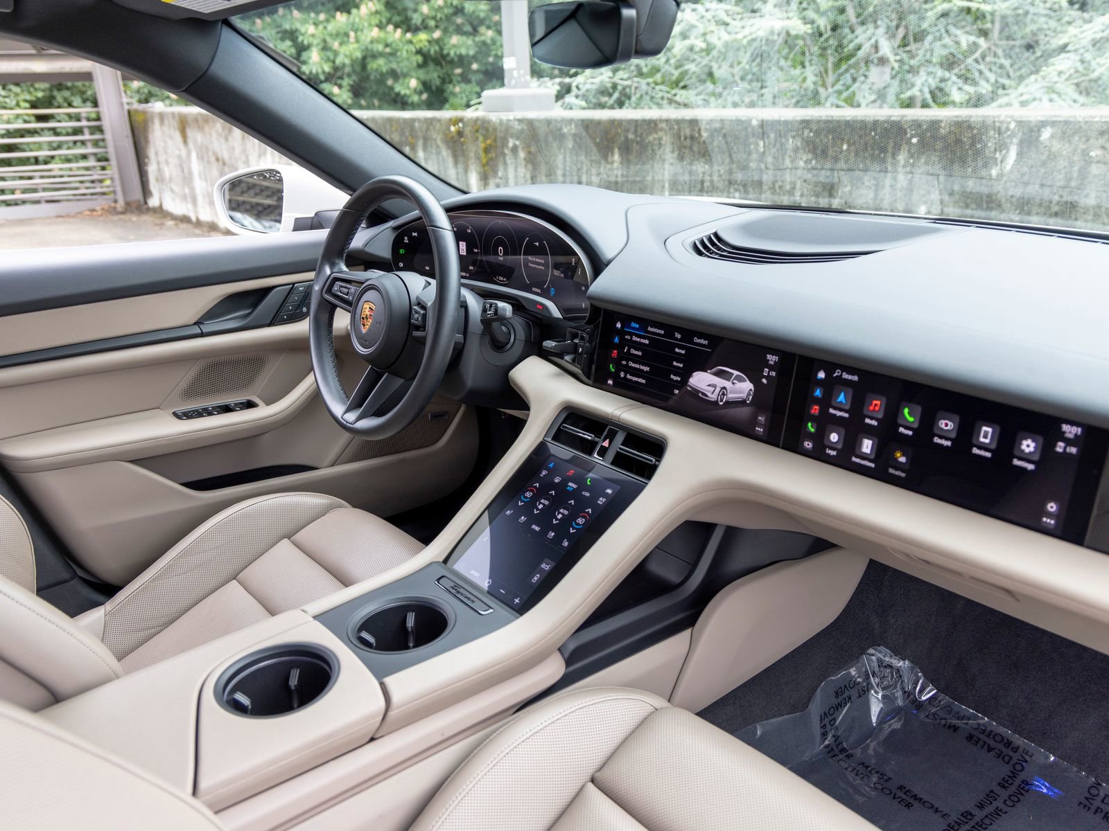 Certified 2022 Porsche Taycan 4S AWD/4WD image 56