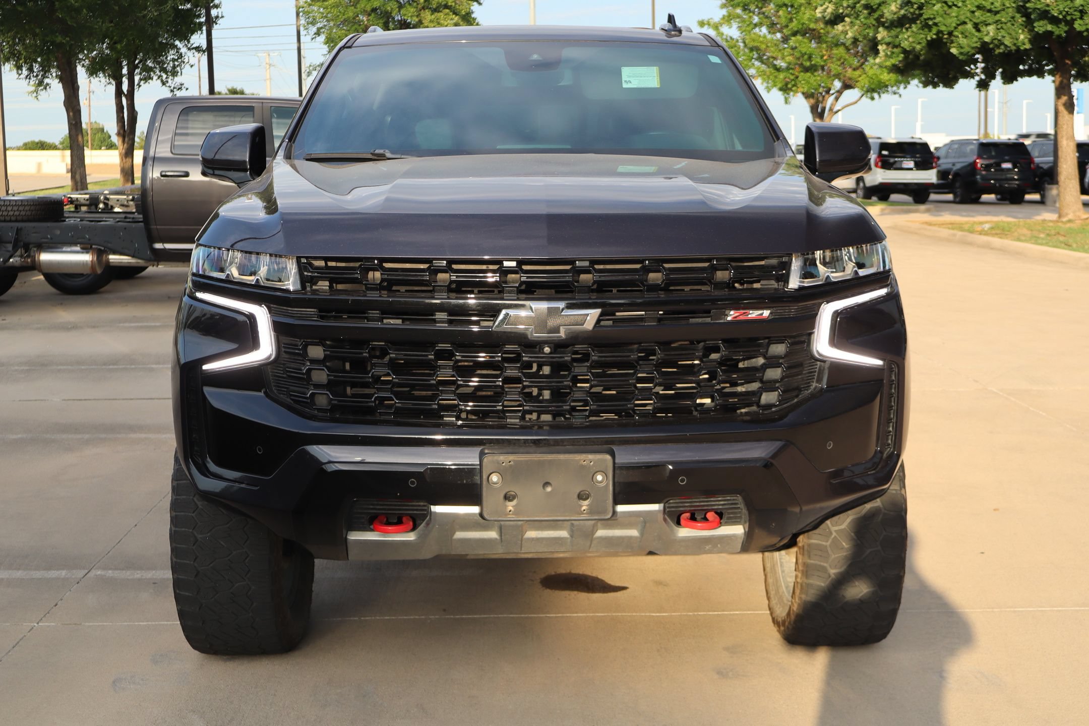 Used 2023 Chevrolet Suburban Z71 w/ Off-Road Capability Package AWD/4WD image 9
