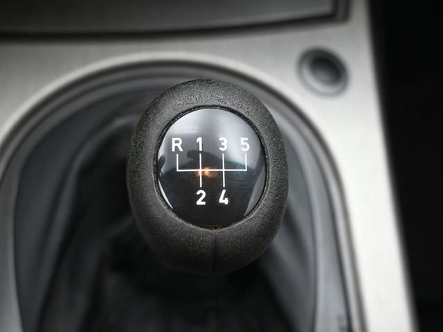 Used 2003 BMW Z4 2.5i image 24