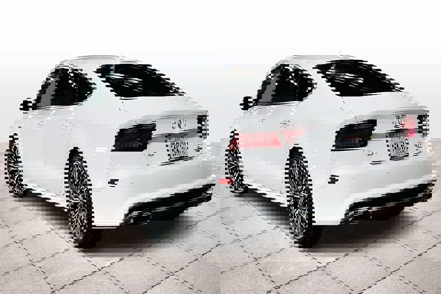 Used 2016 Audi A7 3.0T Premium Plus w/ 20" Wheel & Tire Package image 14