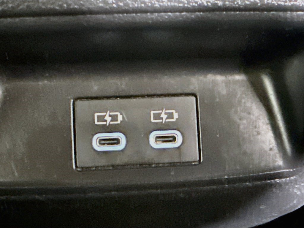 Used 2024 Toyota Corolla LE FWD image 39