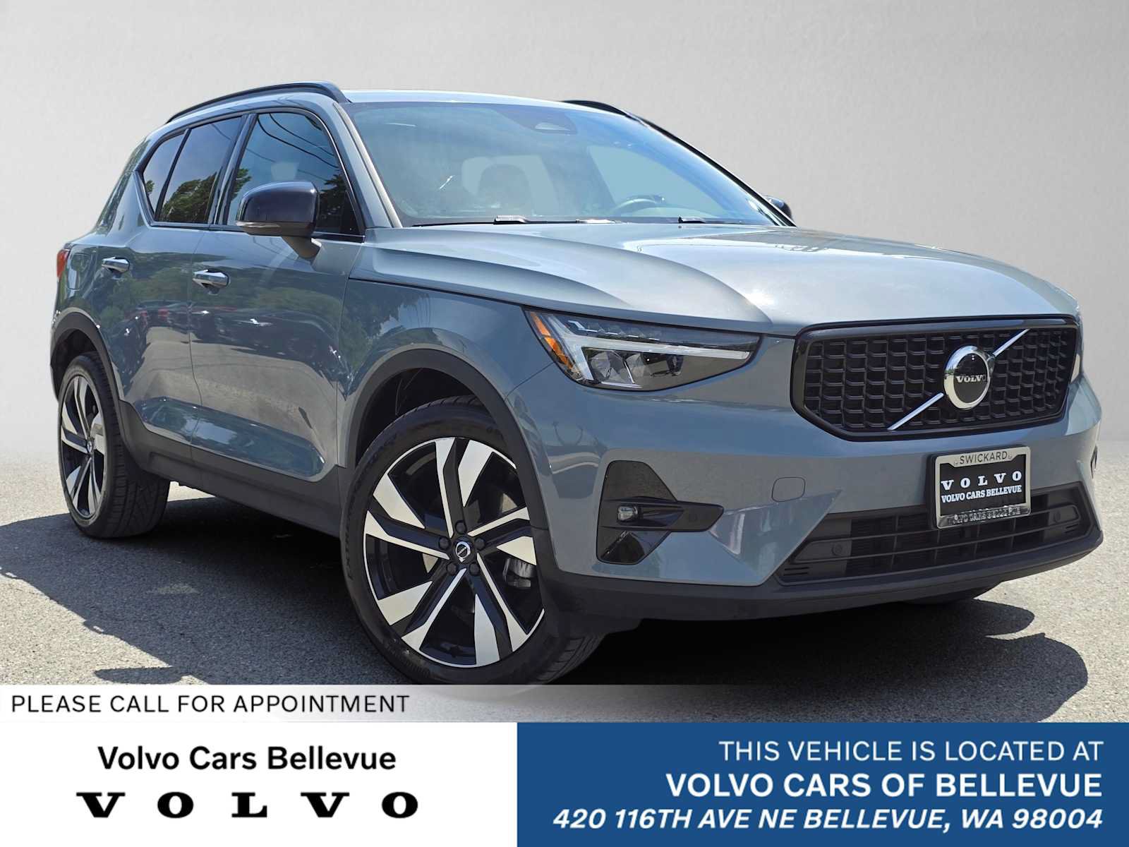 Certified 2023 Volvo XC40 B5 Plus w/ Protection Package Premier AWD/4WD image 1
