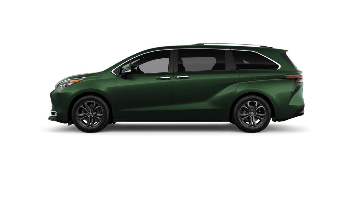 New 2026 Toyota Sienna Platinum AWD/4WD image 4